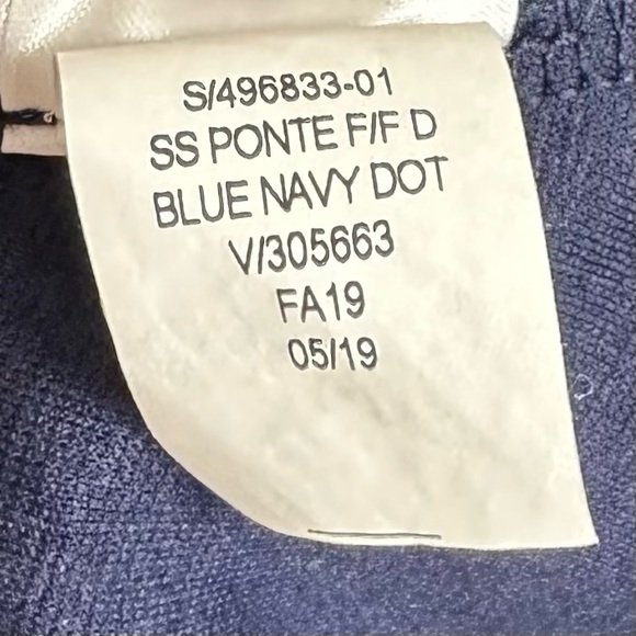 GAP Navy Polka Dot Print Ponte Dress Size 6 A-Line Short Sleeve Skater Retro - Picture 8 of 8